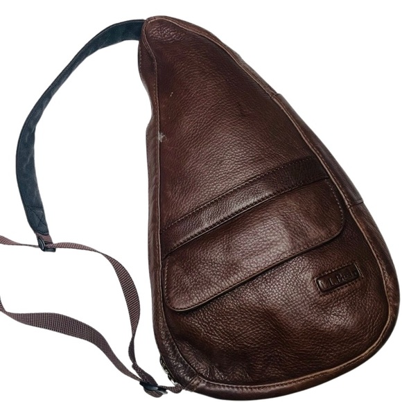 L.L. Bean Handbags - 🎈50% Off TODAY ONLY. Vtg L.L. Bean AmeriBag Leather Pack Sling Backpack Bag
